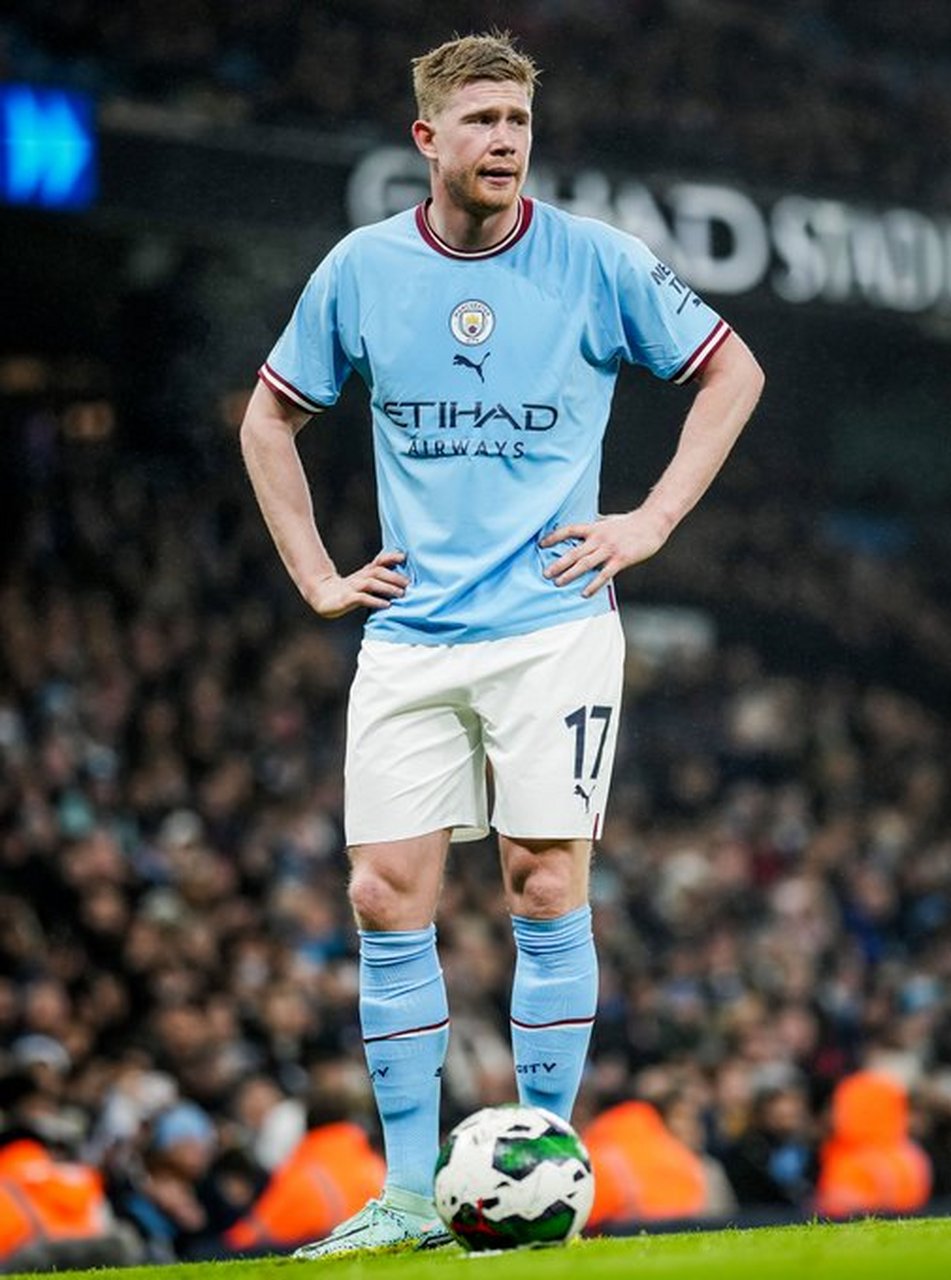 开云体育赛事直播德布劳内迎来三赛季出色发挥，中国队观众热烈欢呼！