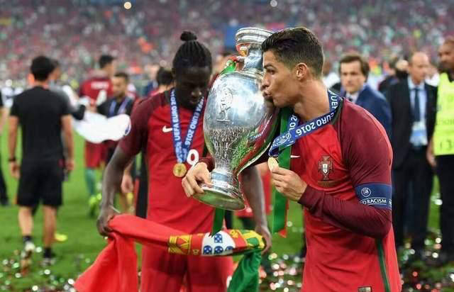 开云体育投注平台反败为胜引发热议!,C罗在日本队比赛中出色发挥比赛高潮迭起的简单介绍