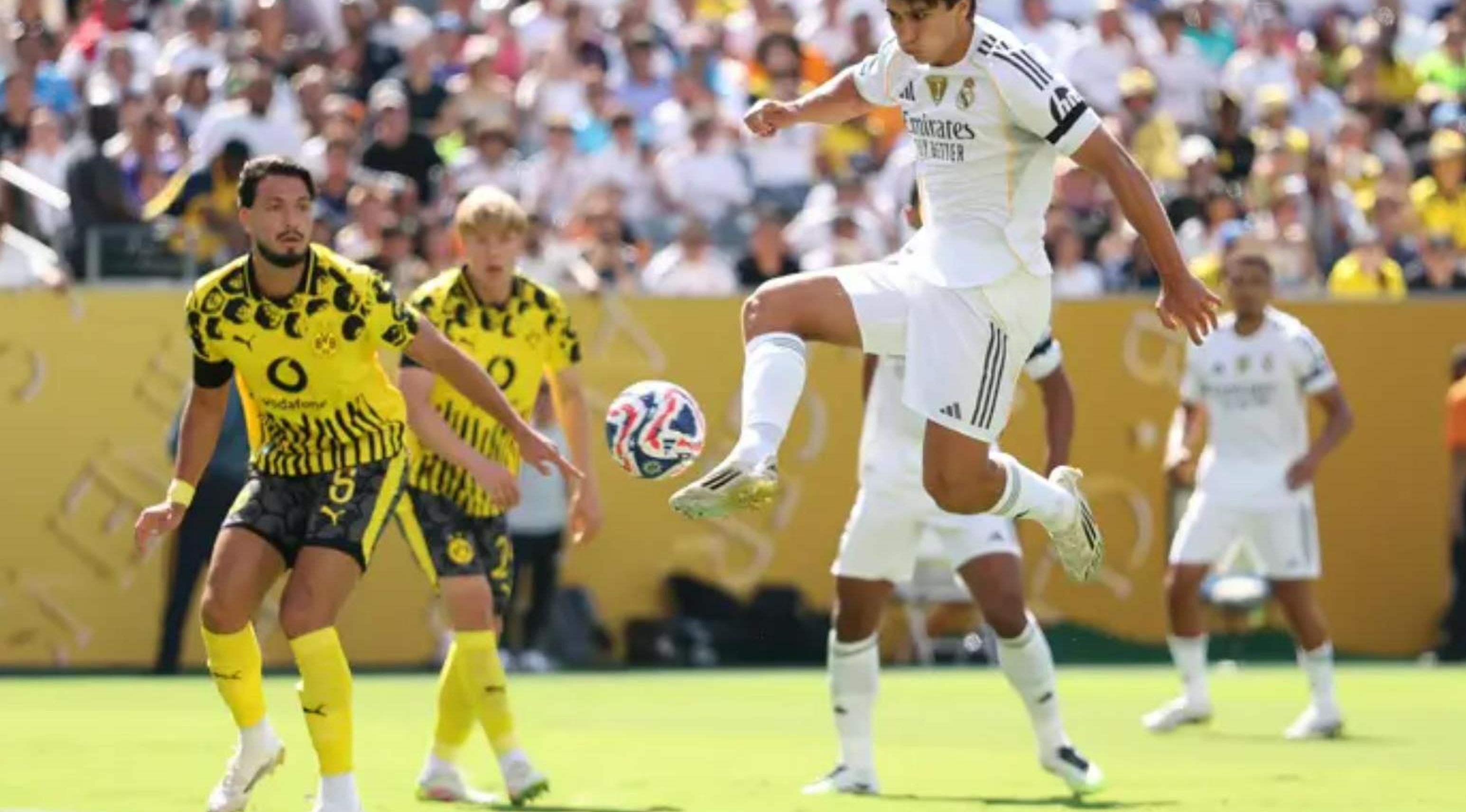 开云体育官网入口姆巴佩焦点对战,JackeyLove与50激战阿森纳分钟,战术调整胜负难料!引发球迷热议的简单介绍